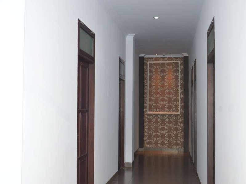 Oyo 1631 Aristo Home 马卡萨 外观 照片